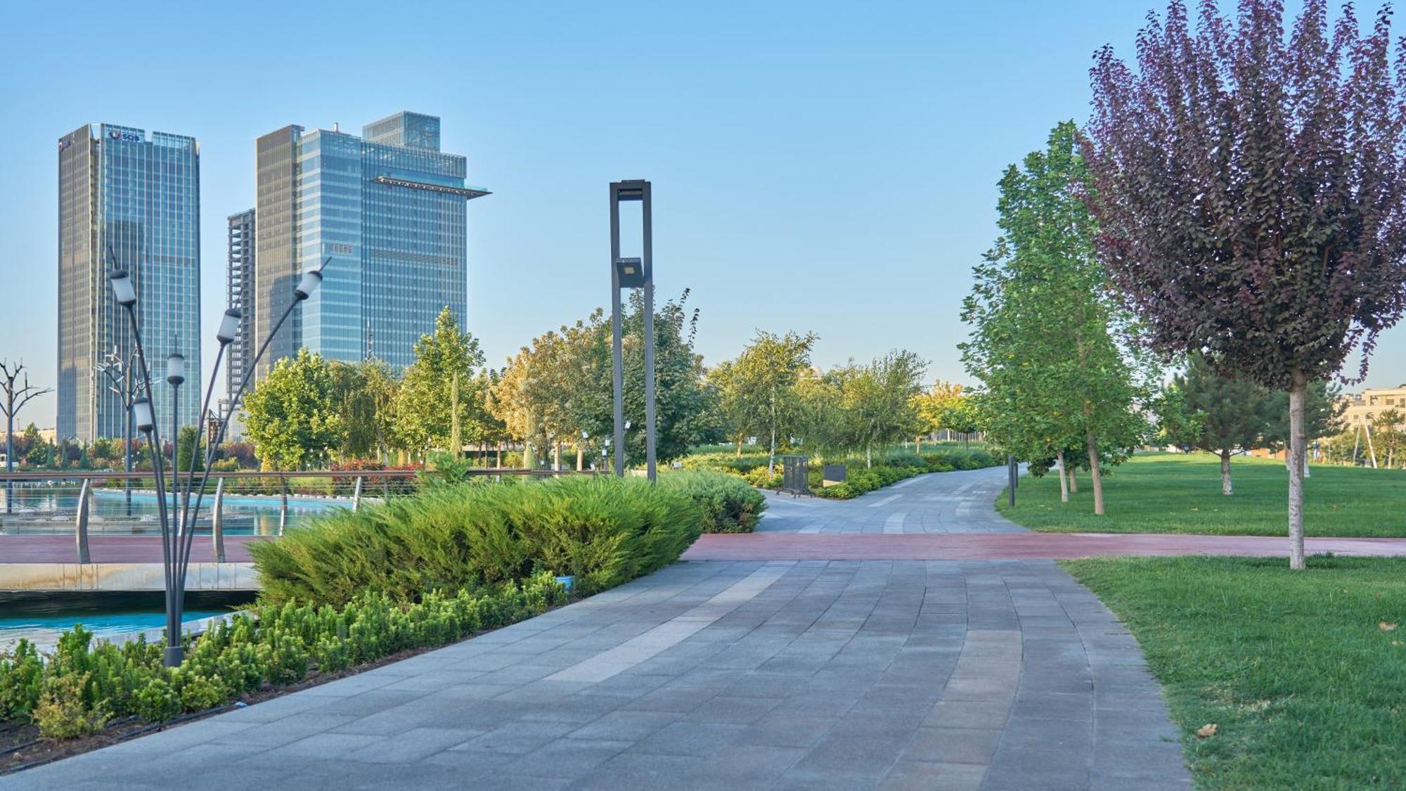 Holiday Inn Tashkent City By Ihg Exteriör bild