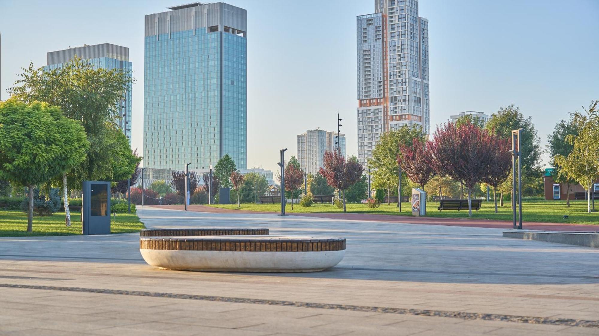 Holiday Inn Tashkent City By Ihg Exteriör bild