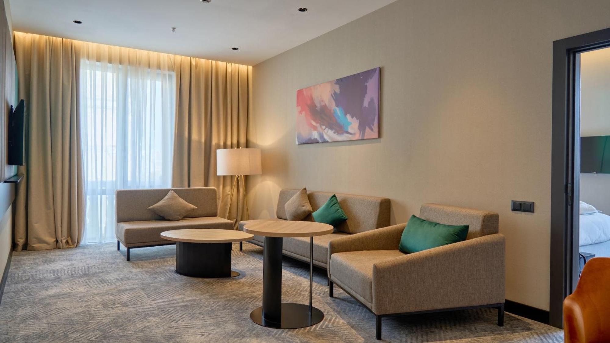 Holiday Inn Tashkent City By Ihg Exteriör bild