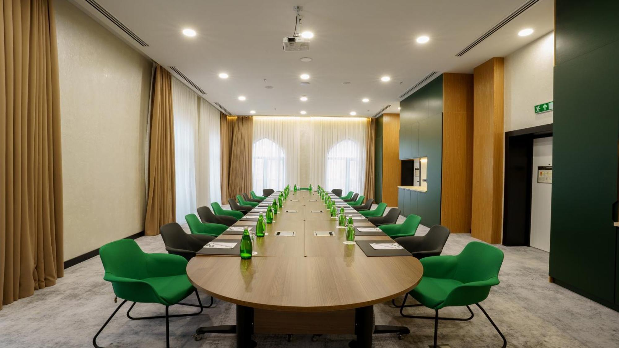 Holiday Inn Tashkent City By Ihg Exteriör bild