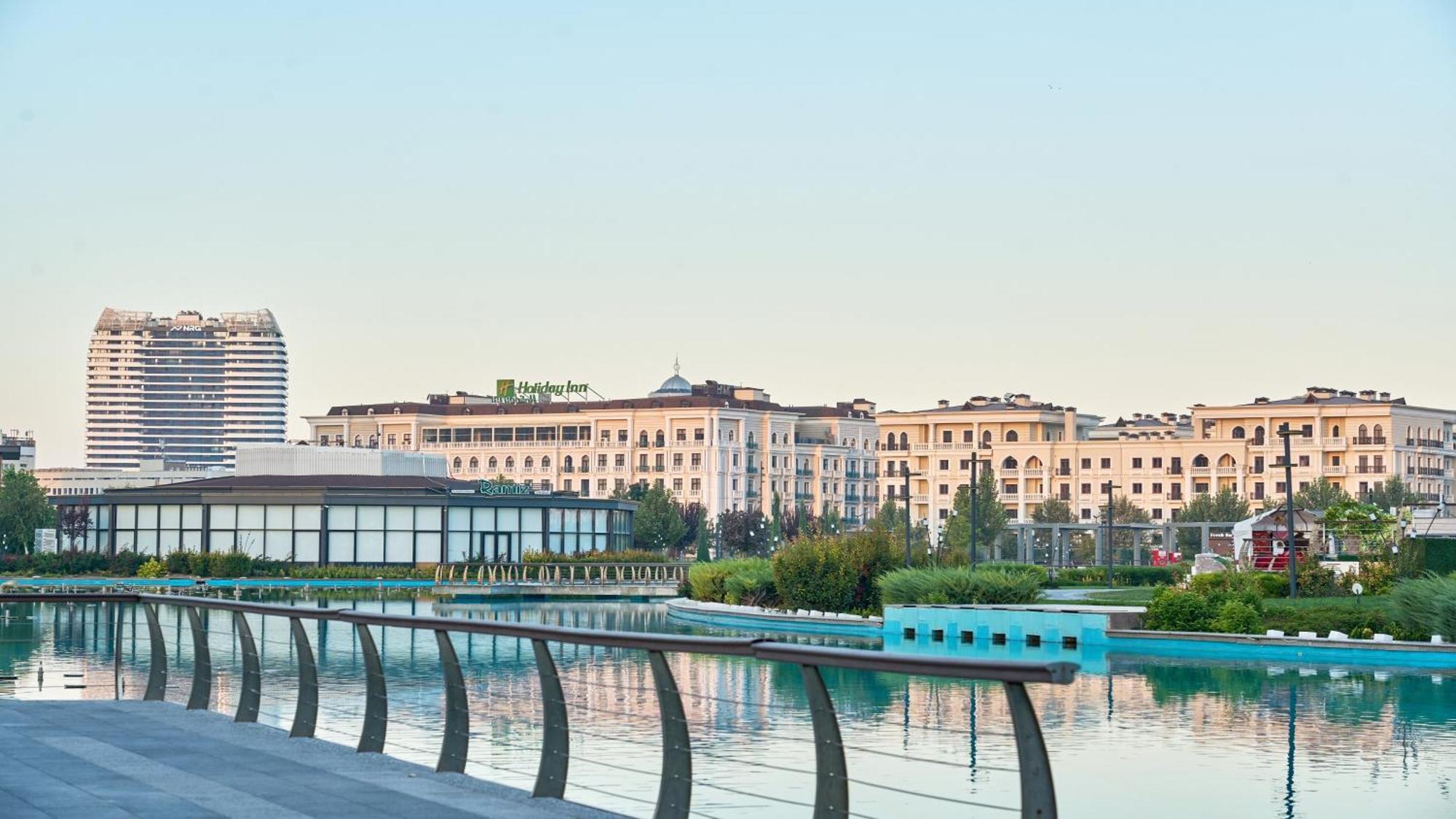 Holiday Inn Tashkent City By Ihg Exteriör bild