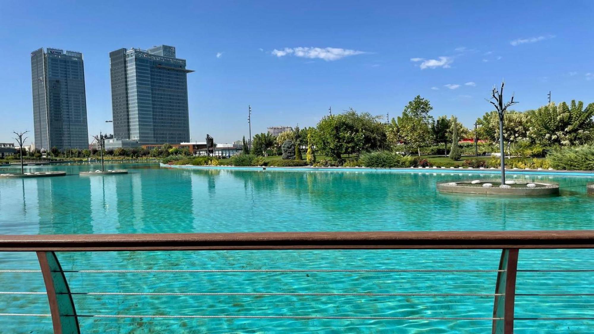 Holiday Inn Tashkent City By Ihg Exteriör bild