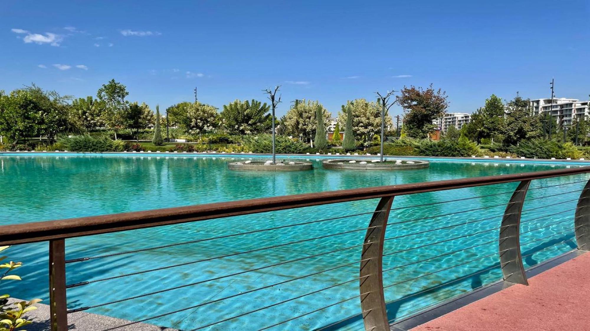 Holiday Inn Tashkent City By Ihg Exteriör bild